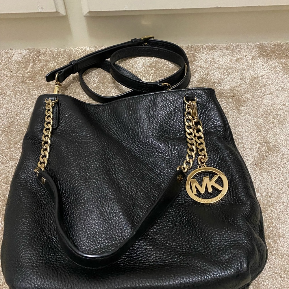 Michaels Kors Purse with matching wallet and Makeup Bag - Gold Hardware